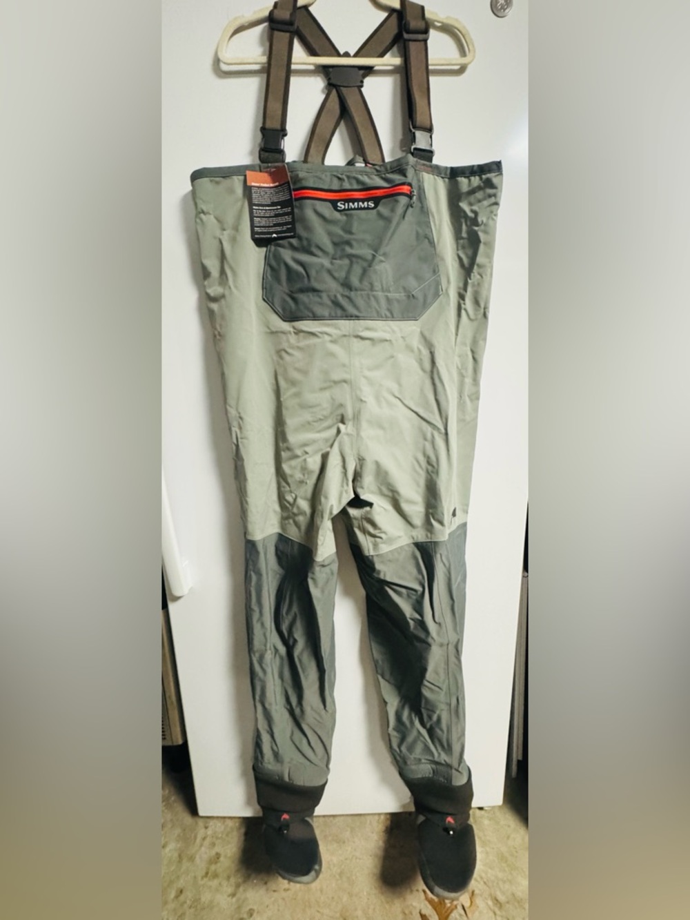Simms Men's FreeStone Olive Dark Gray Waders with Adjustable Suspenders.